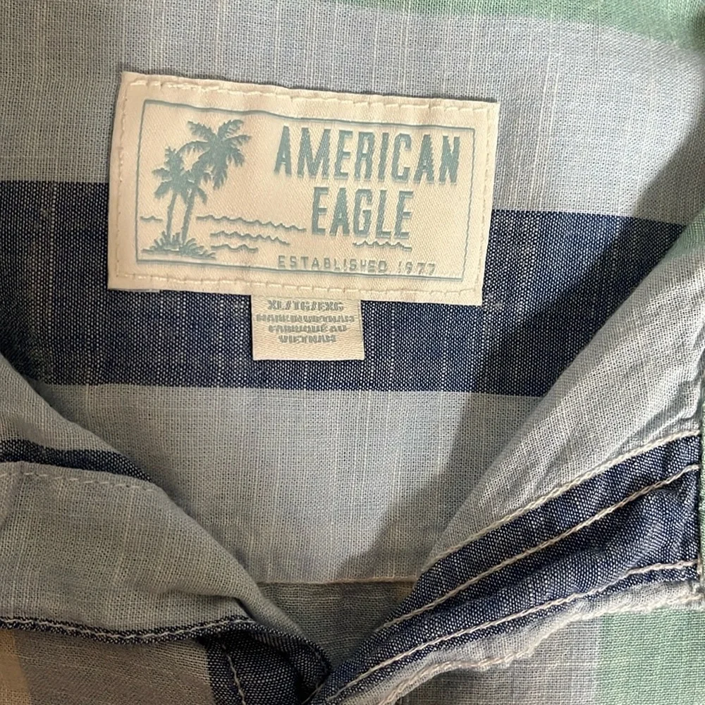 American Eagle Resort Button Down Shirt XL - Picture 5 of 6